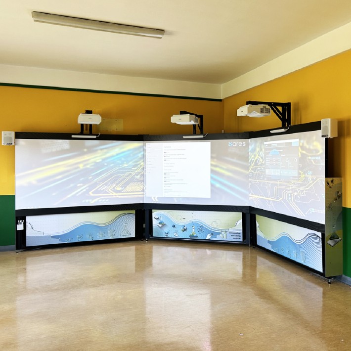Tripla Parete Immersiva Interattiva con Casse Audio e Microfono - 5 ANNI di Licenza - Installazione Standard Inclusa