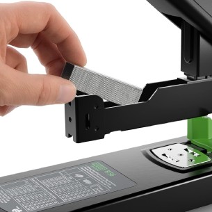 Cucitrice Alta Modello B56 RE - Capacità 200 Fogli - Caricamento a Leva Frontale 2