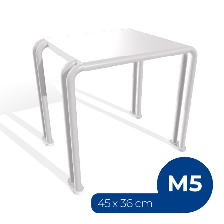 Panca da Esterno Modello Radura Essenza School 015 - Dimensioni 45x36x42 cm - In Metallo e Impilabili - Colore Bianco