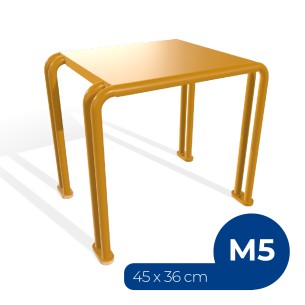 Panca da Esterno Modello Radura Essenza School 015 - Dimensioni 45x36x42 cm - In Metallo e Impilabili - Colore Giallo