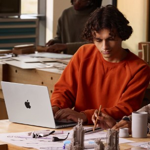Notebook 14" - Apple MacBook Pro - M5 CPU 10‑core GPU 10‑core - Ram 24GB - SSD 1TB - MacOS Tahoe - Space Black 2