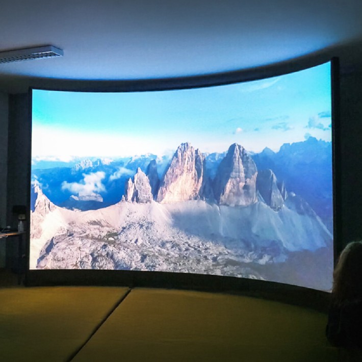 Arena Cinema Immersiva Curva - Licenze 3 ANNI e MediaServer PRO - Installazione Inclusa