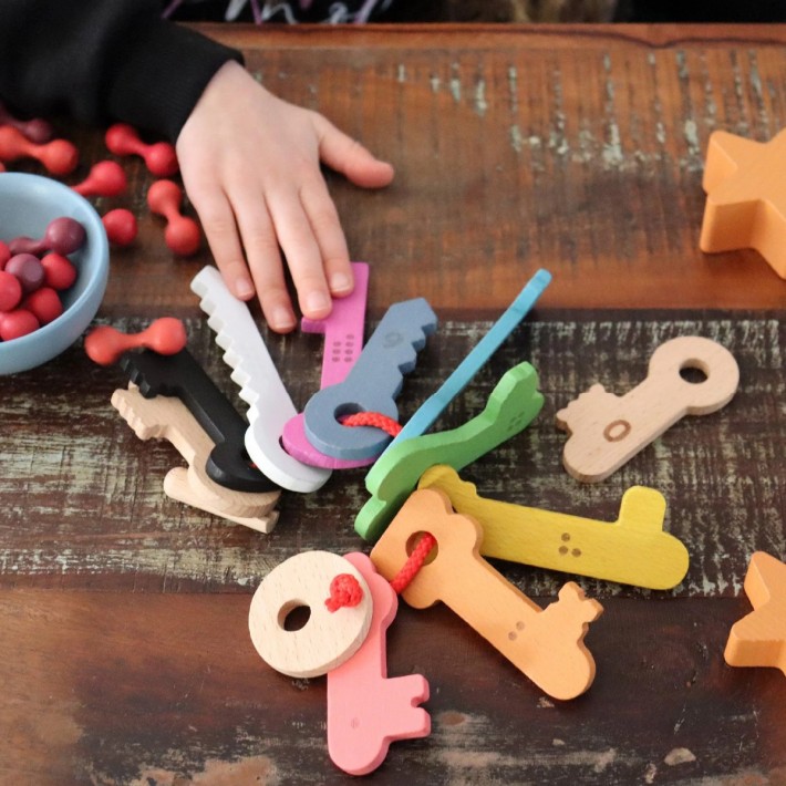 Chiavi Arcobaleno in Legno - Set da 11 Pezzi per Bambini