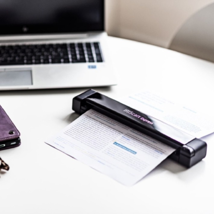 IRISCAN EXPRESS 4: Scanner Portatile con Software OCR