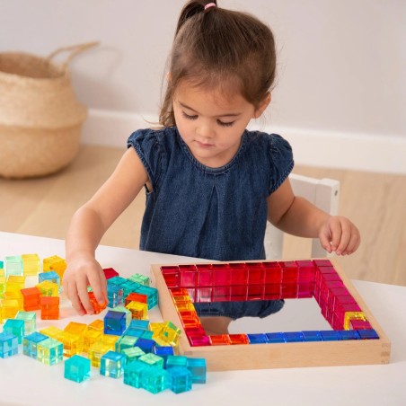 Vassoio Specchiato con 100 Cubi Colorati Traslucidi per l'Approfondimento dei Colori e del Conteggio